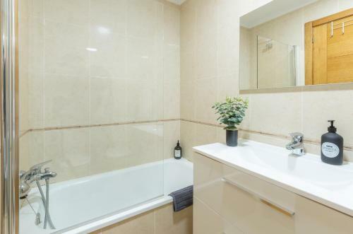Apartamento ***** Solaina Das Burgas ***** En El Casco Viejo