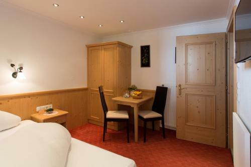 Hostal Landhaus Zauser
