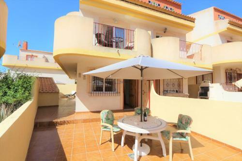 Apartamento Duplex Amapolas Ref. 8269