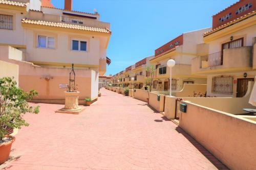 Apartamento Duplex Amapolas Ref. 8269