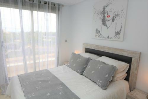 Apartamento Zenia Azul Ref 8270