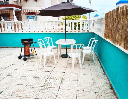 Chalet En Urbanizaci�n Privada Con Piscina