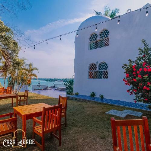 Hotel Casa �rabe
