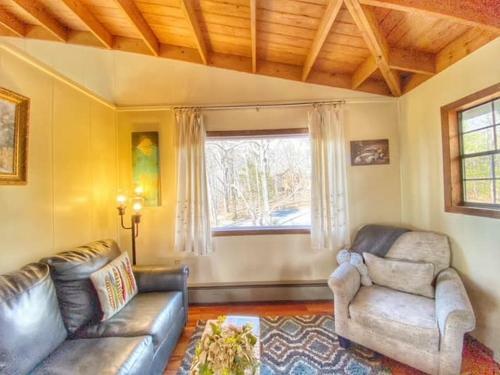 Tree House Cabin - The Original