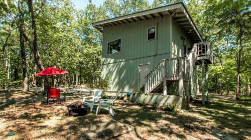 Tree House Cabin - The Original