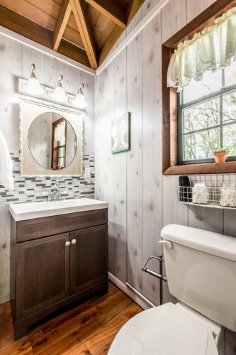 Tree House Cabin - The Original