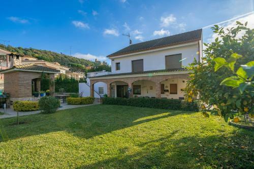 Homeholidaysrentals Arenal - Costa Barcelona