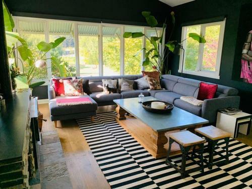 Greywoods: The Hamptons Of Daylesford