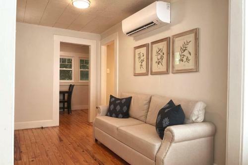 Hummingbird Home - The Studio