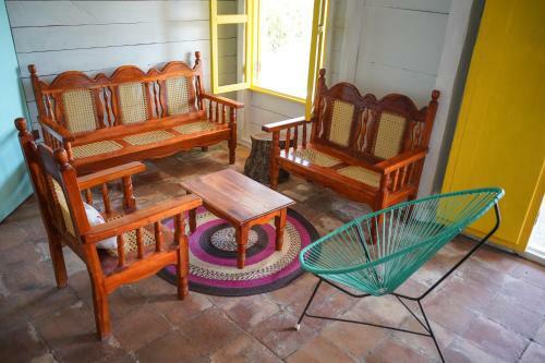 Pintoresca Casa En La Playa