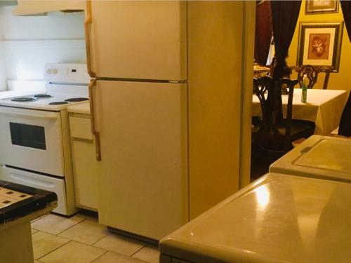 3 Bedroom Sleeps 8 Nice Spacious Apartment B 89