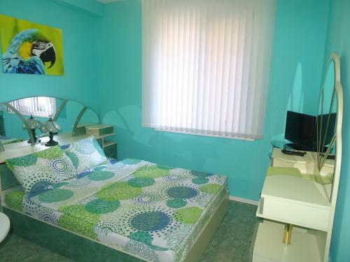 Hostal ???? ?? ????? ??-??-??**
