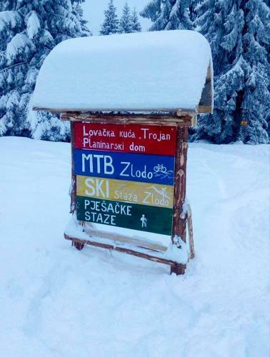 Apartman ?ajni?e