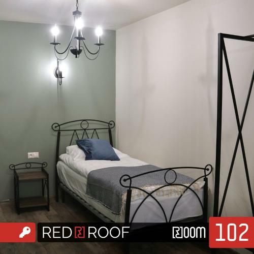 Hostal Redroof Country House Hotel