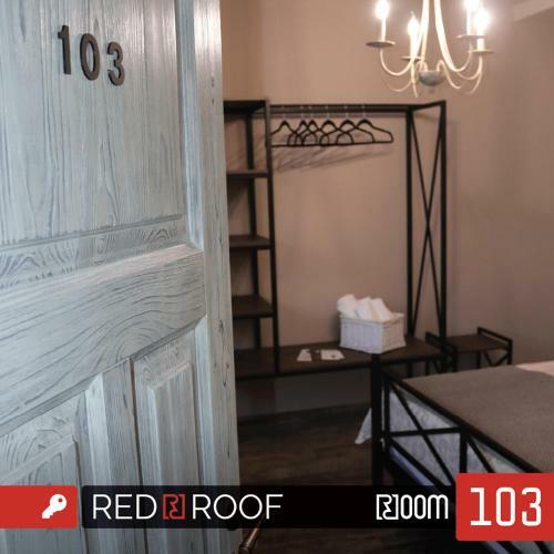 Hostal Redroof Country House Hotel
