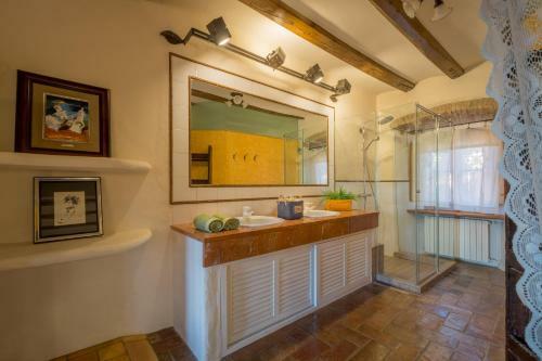 Can Felip Apartments
