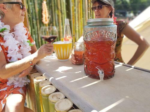 The Luxury Honolulu With Private Bar At Paradise Valley Glamping