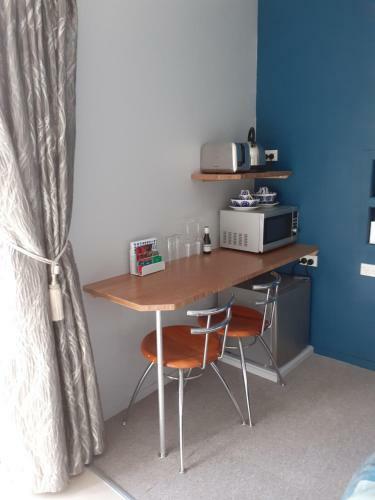 Hostal J&d Cottage