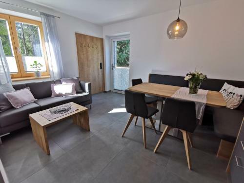 Apartamento Ferienwohnung Hirscher