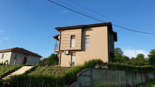 ???? Estate