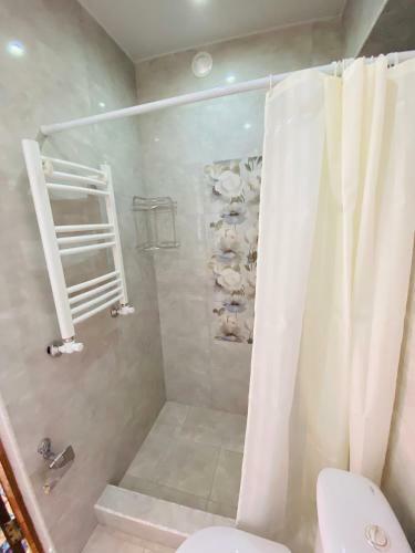 Madoyan Guest House