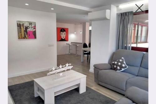 Apartamento Totalmente Reformado En 1� Linea