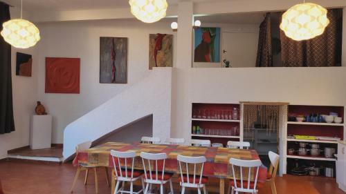 Villa Casa Con Jard�n A 45 Metros de La Playa. Es.