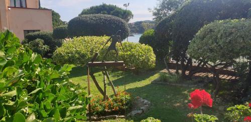 Villa Casa Con Jard�n A 45 Metros de La Playa. Es.