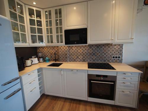 Seafront Apartment In Palam�s