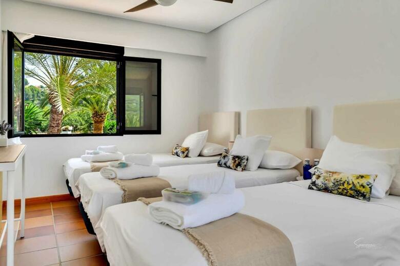Superb Villa Stunning Gardens Pool And Jacuzzi By Villa Enri