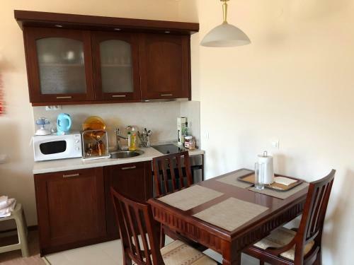 Mountain View Apartment