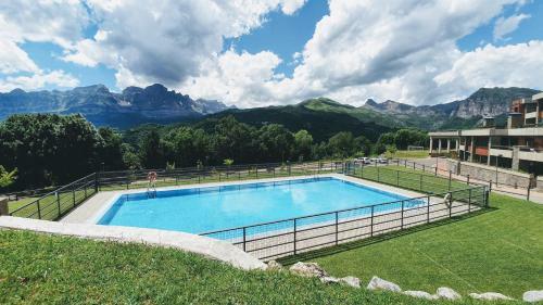 Pe�a Sabocos, Apartamento Tur�stico Panticosa