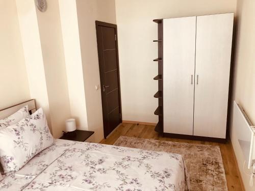 Marina Apartment 2
