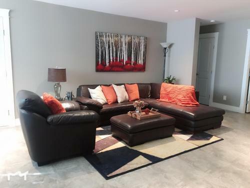 Contemporary Suite In Burnaby