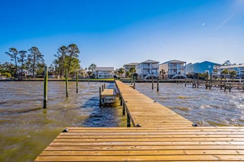 Wolf Bay Villas