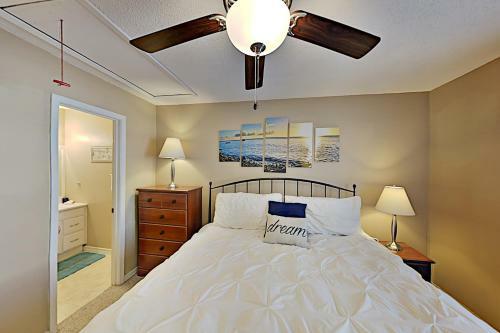 Wolf Bay Villas