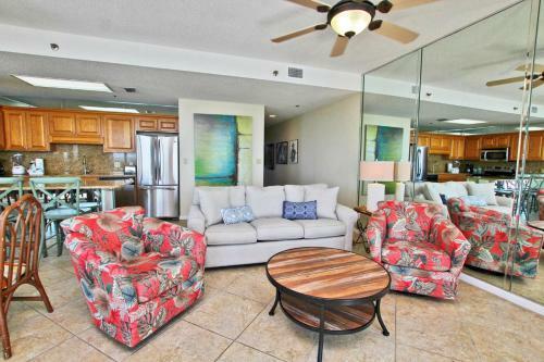 Phoenix East 1201 By Youngs Suncoast