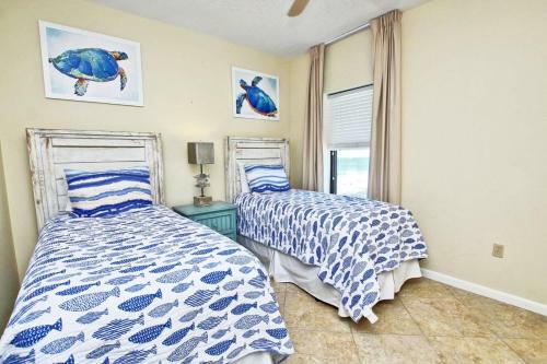 Phoenix East 1201 By Youngs Suncoast