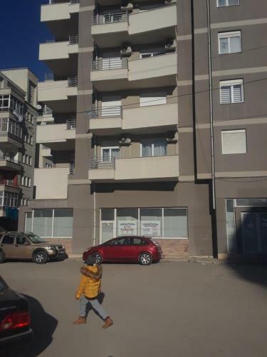 Perles Apartament Korce