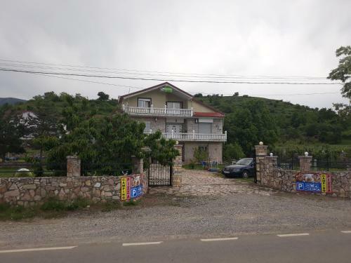 Hostal Vila Verd Korce
