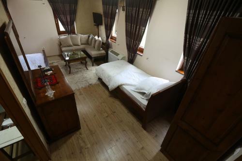 Hostal Vila Alket