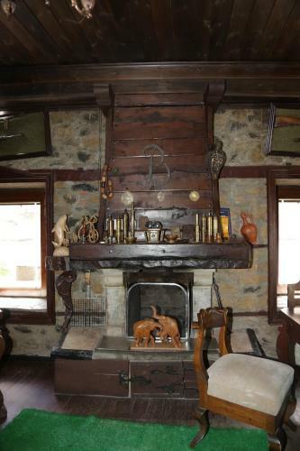 Hostal Vila Alket