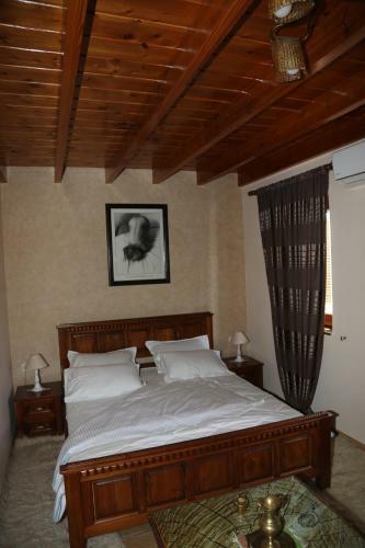 Hostal Vila Alket