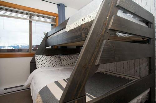 Apartamento Pinnacle Mountain View Condo 3 Bed 2 Bath Downtown Canmore
