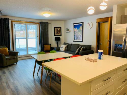 Apartamento 4 Bedroom Combo - Vacation Home In Windtower Lodge