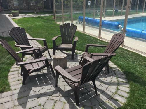 Upscale Chalet, Mystic Springs, Mountain Views, Pets Welcome