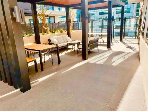 Best Located Brand New Apartment In Canberra Cbd