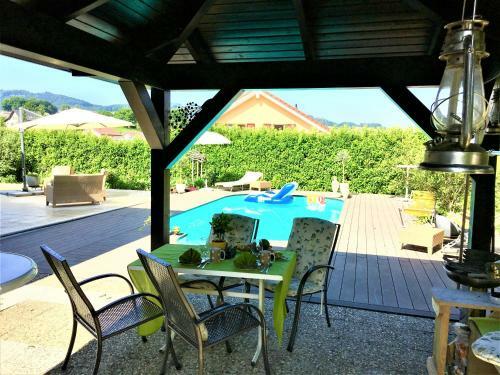 Charming Villa With Private Swimmingpool