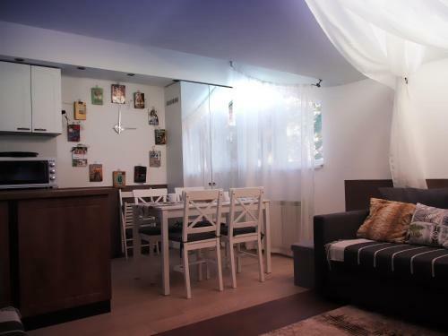 Apartment 15