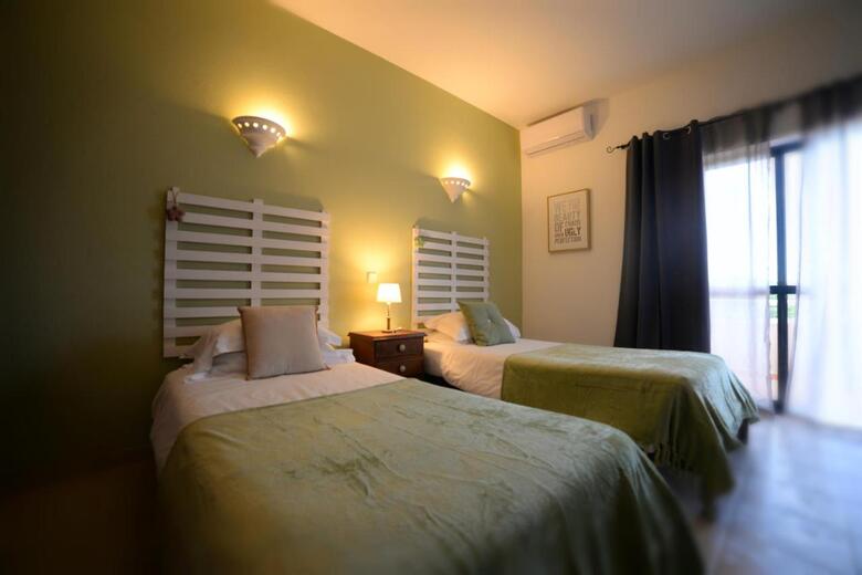 Hotel Albergaria Rosa Montes (.)